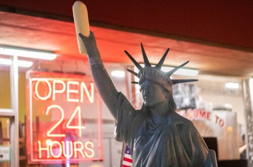 Stores Open on Thanksgiving Day in the USA