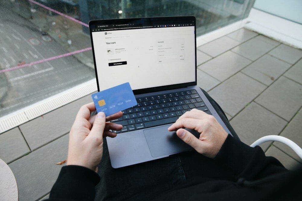 Holiday Online Shopping Scams 2026: A Simple Safety Checklist